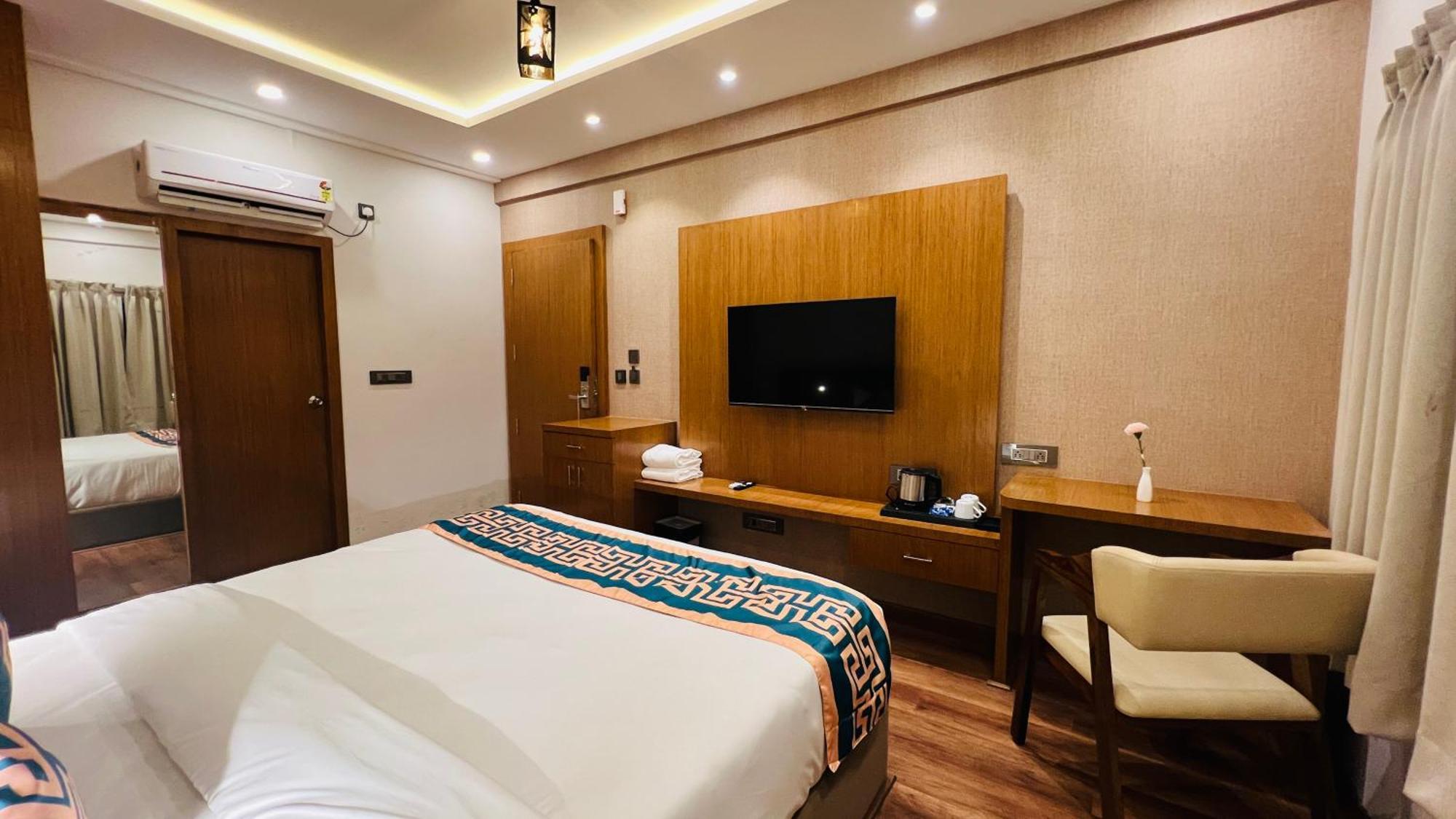 Hotel Aashraya Dod Jala Екстер'єр фото