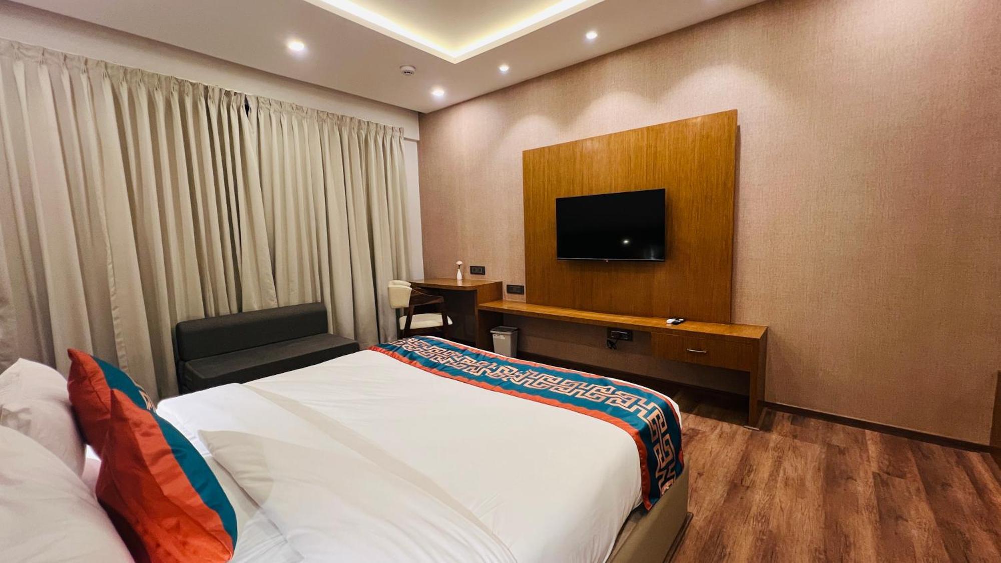 Hotel Aashraya Dod Jala Екстер'єр фото
