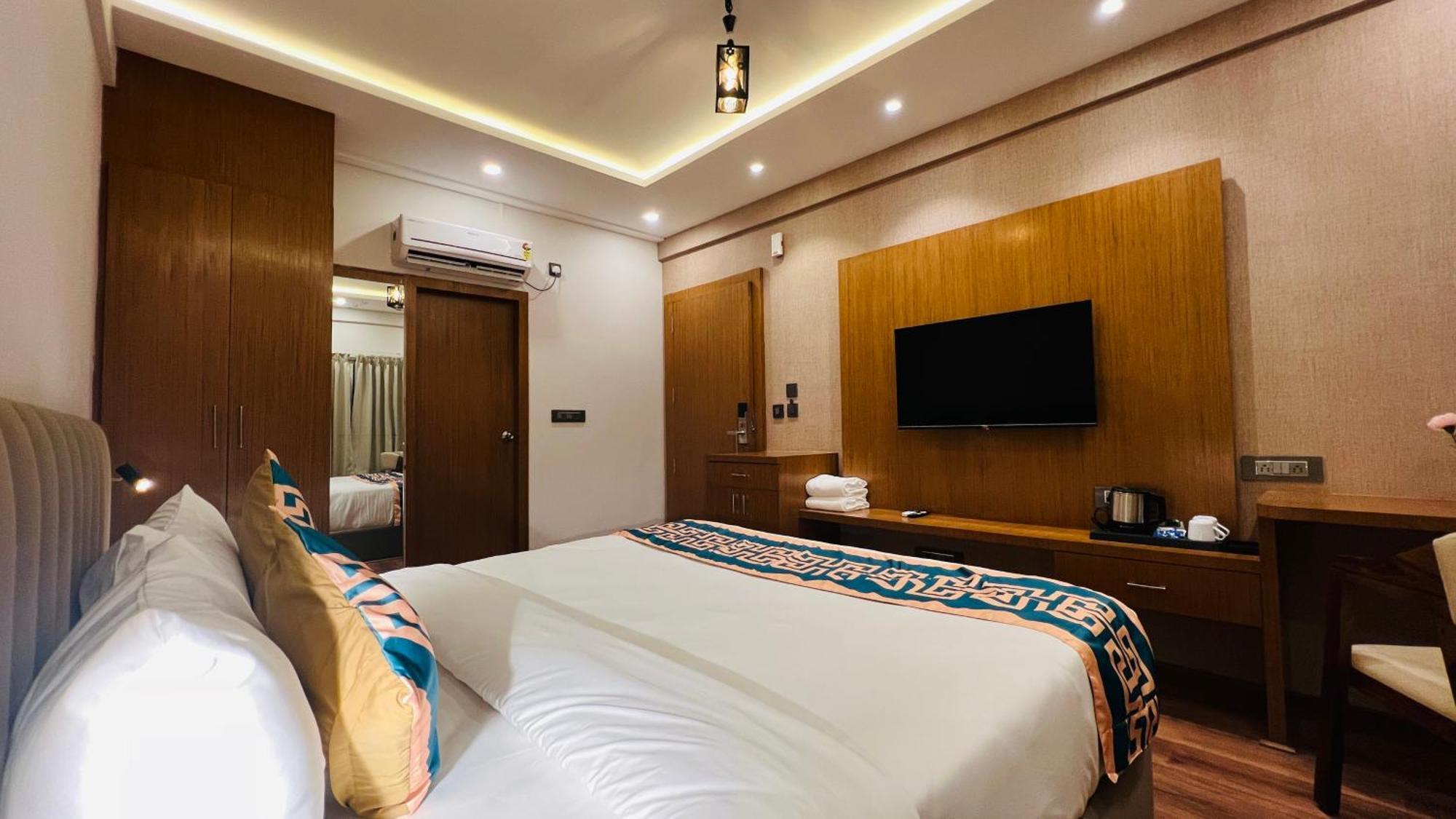 Hotel Aashraya Dod Jala Екстер'єр фото